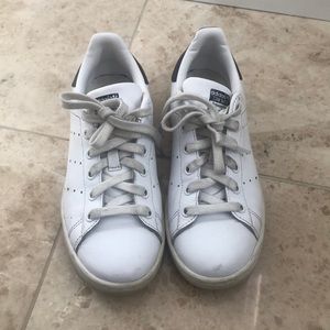 ADIDAS STAN SMITH WOMENS 6